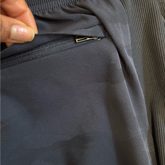 Athleta light weight pants 6P - Picture 5 of 5